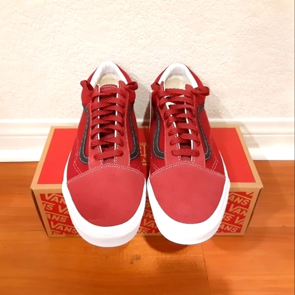 Vans - Picture 4 of 4